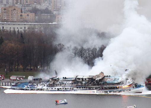 У Москві знову загорівся "Сергій Абрамов" У Москві знову загорівся "Сергій Абрамов"