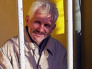 Беларусь: Правозащитника приговорили к 4,5 годам Беларусь: Правозащитника приговорили к 4,5 годам