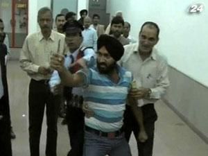 Индийский министр получил пощечину за высокую инфляцию Индийский министр получил пощечину за высокую инфляцию