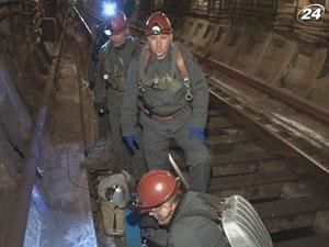 Днепропетровские спасатели отработали учения в метро