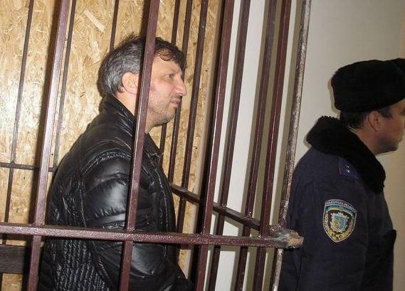 Адвокат: У Слюсарчука може бути пухлина мозку Адвокат: У Слюсарчука може бути пухлина мозку