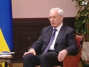 Азаров назвав дурницями конфлікти всередині Партії регіонів Азаров назвав дурницями конфлікти всередині Партії регіонів