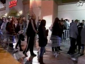 США: в день массовых распродаж произошли стрельба и драки США: в день массовых распродаж произошли стрельба и драки