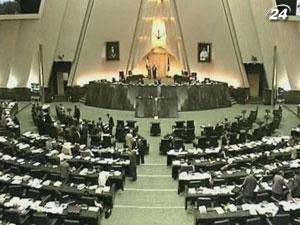 Парламент Ирана одобрил введение санкций против Великобритании