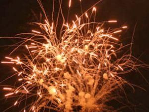 В честь Тимошенко прогремел фейерверк В честь Тимошенко прогремел фейерверк