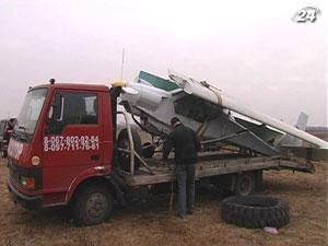 Затримали літак, який переправляв контрабанду сигарети Затримали літак, який переправляв контрабанду сигарети