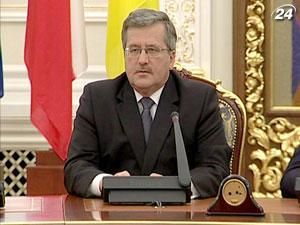 Коморовський: Справа Тимошенко може вплинути на майбутнє України Коморовський: Справа Тимошенко може вплинути на майбутнє України