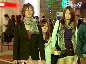 Опрос: Более половины молодых японцев ни с кем не встречаются