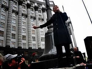 Ляшко закликає поставити намети біля уряду, але не сьогодні Ляшко закликає поставити намети біля уряду, але не сьогодні