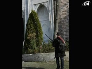 В Стамбуле вооруженный преступник открыл огонь по людям В Стамбуле вооруженный преступник открыл огонь по людям