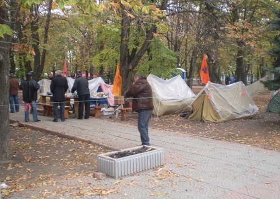 Під Кабінетом міністрів голодує 60 чорнобильців