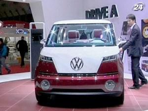 Центральное место на Токийском автосалоне заняли "экологические" авто Центральное место на Токийском автосалоне заняли "экологические" авто