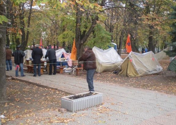 Под Кабинетом министров голодают 60 чернобыльцев