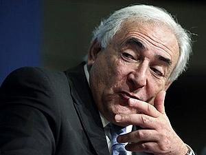 Стросс-Кан: Она посмотрела на меня откровенно, я начал действовать Стросс-Кан: Она посмотрела на меня откровенно, я начал действовать