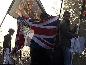Іран: Нападників на посольство Британії випустили на волю