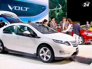 Автосалон у Гуанчжоу представив суперкари та електромобілі Автосалон у Гуанчжоу представив суперкари та електромобілі