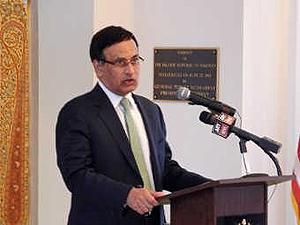 Екс-послу у Пакистані заборонили покидати країну Екс-послу у Пакистані заборонили покидати країну