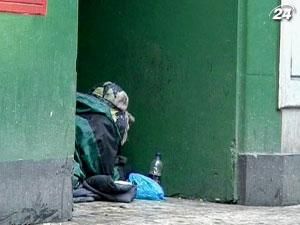 В Венгрии новый закон приравнял бездомных к преступникам