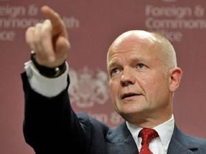 Іранськи дипломати покидають Великобританію Іранськи дипломати покидають Великобританію