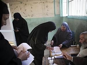 Выборы в Египте: самая высокая явка "со времен фараонов" Выборы в Египте: самая высокая явка "со времен фараонов"