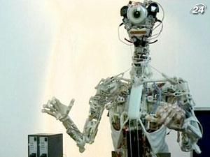 На выставке в Лондоне представили анатомическую копию человека На выставке в Лондоне представили анатомическую копию человека