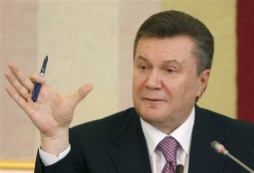Янукович закликав чорнобильців сісти за стіл переговорів