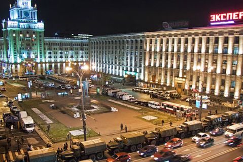 Московська поліція перекриває площу, з якої вчора вигнали опозиціонерів