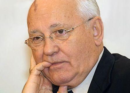 Горбачов закликає провести в Росії нові парламентські вибори