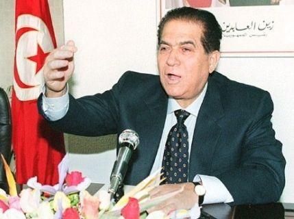 Премьер-министр Египта получил полномочия президента