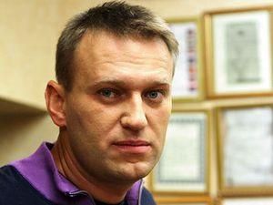 Російського блогера Навального залишили під арештом