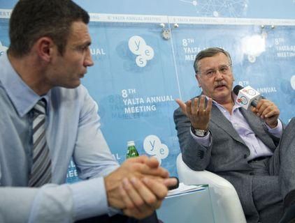 Гриценко и Кличко хотят идти на выборы вместе