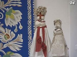 У Києві відкрилась виставка вишитих рушників У Києві відкрилась виставка вишитих рушників