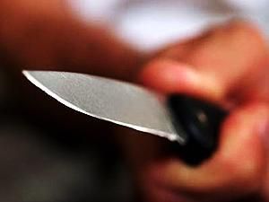 Судак: За 800 гривень чоловік зарізав продавщицю Судак: За 800 гривень чоловік зарізав продавщицю