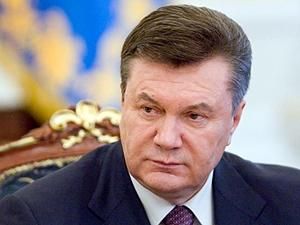 Янукович поздравил судей с профессиональным праздником