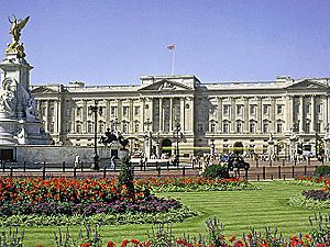 Королівська сім’я вирушить у турне з нагоди 60-річчя правління Єлизавети ІІ