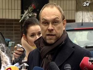 Адвокати Тимошенко оскаржать відеозапис з екс-прем’єром Адвокати Тимошенко оскаржать відеозапис з екс-прем’єром