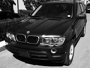 В Одесі викрали BMW X5 і власника авто В Одесі викрали BMW X5 і власника авто