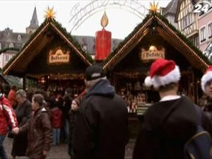 В Германии завершаются последние приготовления к Рождеству В Германии завершаются последние приготовления к Рождеству