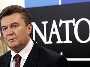 Янукович: Співпраця з НАТО — конструктивна Янукович: Співпраця з НАТО — конструктивна