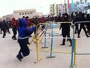 Казахстан: В Жанаозен вводят спецвойска Казахстан: В Жанаозен вводят спецвойска