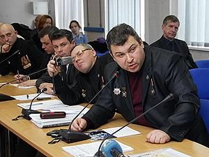 З головного харківського "чорнобильця" взяли підписку про невиїзд З головного харківського "чорнобильця" взяли підписку про невиїзд