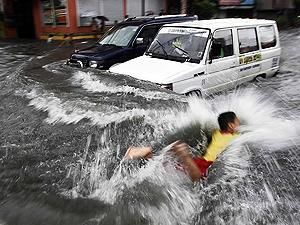 Стихия на Филиппинах унесла 140 жизней Стихия на Филиппинах унесла 140 жизней