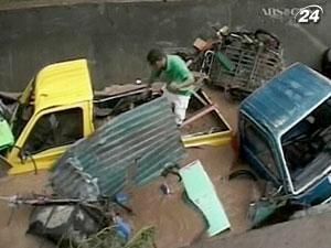 На Филиппинах из-за шторма погибли около 200 человек На Филиппинах из-за шторма погибли около 200 человек