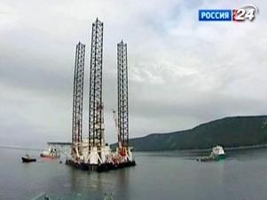 В Охотському морі затонула бурова платформа - 4 загиблих В Охотському морі затонула бурова платформа - 4 загиблих