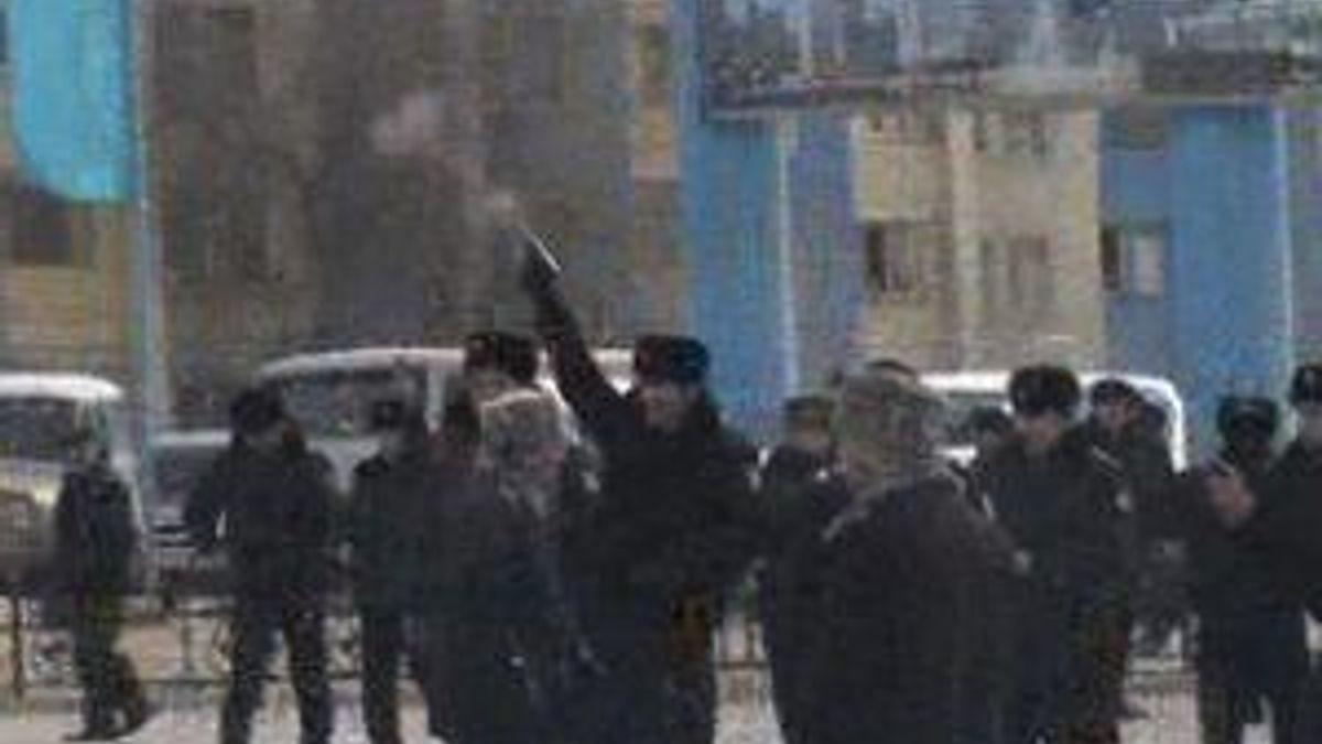 У Казахстані 5 поліцейських отримали поранення