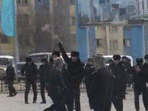 В Казахстане 5 полицейских получили ранения В Казахстане 5 полицейских получили ранения