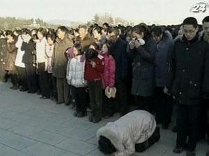 КНДР оплакує смерть свого лідера Кім Чен Іра