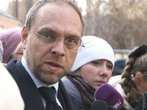 Власенко: Тимошенко хочет быть в суде при рассмотрении апелляции по "газовому делу" Власенко: Тимошенко хочет быть в суде при рассмотрении апелляции по "газовому делу"