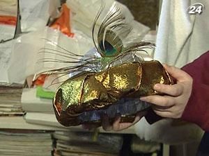 Дизайнери пропонують біблійні образи в новорічних костюмах Дизайнери пропонують біблійні образи в новорічних костюмах