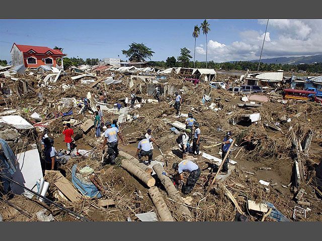 Филиппины: Тайфун разрушил южные провинции, почти 1000 жертв Филиппины: Тайфун разрушил южные провинции, почти 1000 жертв